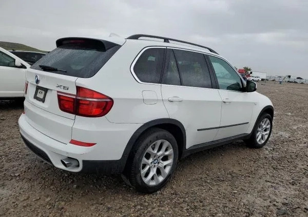 BMW X5 cena 28500 przebieg: 106844, rok produkcji 2013 z Wieruszów małe 29